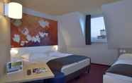 Bedroom 4 B&B Hotel Stuttgart-Bad Cannstatt