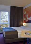 BEDROOM B&B Hotel Stuttgart-Bad Cannstatt