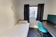 Bedroom Wenlock Court - Campus Accommodation