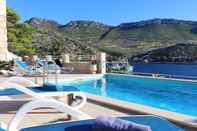 Swimming Pool Villa Silencia