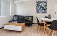 Common Space 2 Bright 1BR Apartment Close to Foreshore & Cbd