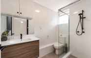 In-room Bathroom 7 Peaceful South Perth Home near Perth Center