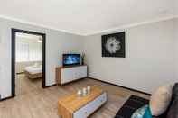 Ruang untuk Umum Peaceful South Perth Home near Perth Center