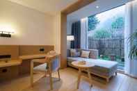 Common Space Howard Johnson Huashuiwan Hot Springs Resort Chengdu