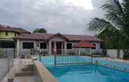 Swimming Pool 4 Mri Homestay Sg Buloh - 2 Br House With Centralised Private Pool