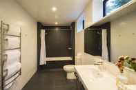 In-room Bathroom Alpine Retreat