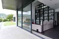 Exterior Feel Discovery Douro Cherry