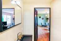 Toilet Kamar Vibrant Apartment in Baflo by Op de Roemte