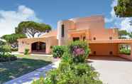 Bangunan 2 Wonderful Villa in Vilamoura With Barbecue and Private Swimming Pool