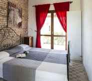 Bilik Tidur 5 Pretty Apartment in Ascoli Piceno with Hot Tub