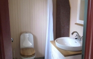 In-room Bathroom 6 4 Person Holiday Home in Utvik