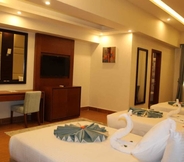 Kamar Tidur 3 Royal Jewel Al Raml Hotel