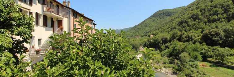 Exterior Gelsomino Among Vineyard