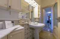 In-room Bathroom Villa Antonella