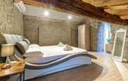 Bedroom 3 Cascina Liebe Whirlpool&sauna Monferrato