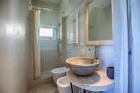 Phòng tắm bên trong La Casa Di Mary Piano Primo