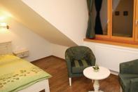 Phòng ngủ Bled Lake Apartment Green