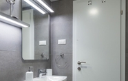 In-room Bathroom 4 Studio Apartment Lumia