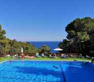 Swimming Pool 2 Camping Cala Llevado