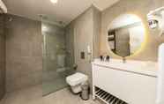 In-room Bathroom 5 The Halich Hotel Istanbul Karakoy