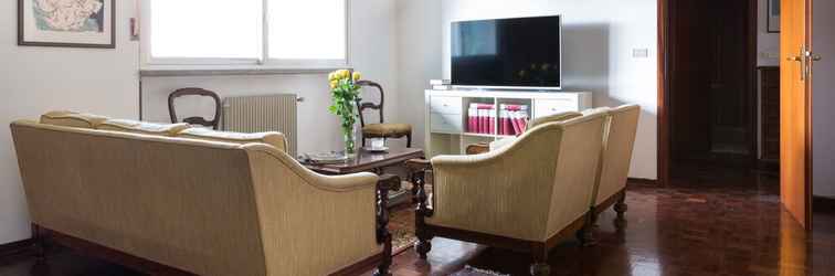 Lobby Apartment Surrounded by Greenery