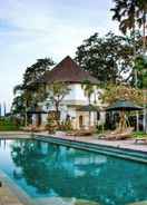 SWIMMING_POOL Avillion Villa Cinta