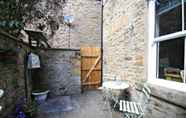 Ruang Umum 6 Charming 2-bed Cottage in the Heart of Stanhope