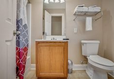 Others 7 Lasalle - 2D · Spacious Gated Apartment w/ Off Street Parking!