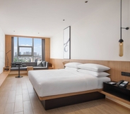 Bedroom 2 Fairfield by Marriott Guiyang Guanshanhu