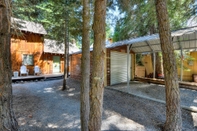 Exterior Tahoe Pines Cabin