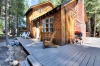 Common Space Tahoe Pines Cabin