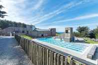 Swimming Pool Ocean Pines Lodge