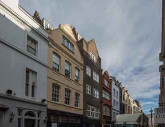 Exterior 2 Amazing Roof Terrace Apartment 1-bedroom in London