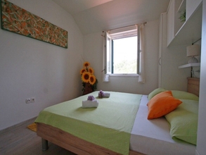 Bedroom 4 Holiday Home Ela