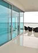 ครัวส่วนตัว Modern 3 Bedroom Apartment With Sea-beach View