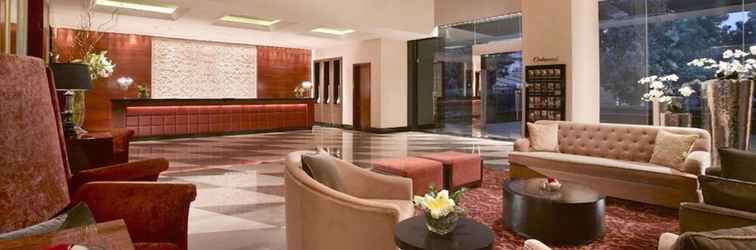 Lobby Oakwood Premier Cozmo Jakarta