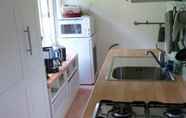 Kamar Tidur 7 Inviting 2-bed House in Tignale