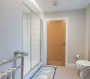 In-room Bathroom 6 Stunning 1-bed Annex in Hawick