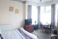 Kamar Tidur 2 Berth, Ground Floor Flat