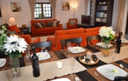 Restaurant 3 Quality 8-bed Villa in Sao Martinho do Porto