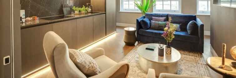 Lobby Impeccable 1-bedroom Apartment in London