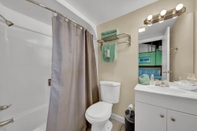 Toilet Kamar Sunrise Sands