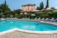 Swimming Pool Borgo San Martino Residence