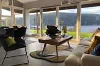 Ruang Umum Funky Cabin With a Panoramic View of the Oslofjord