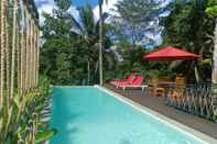 Swimming Pool Amara Giri 2