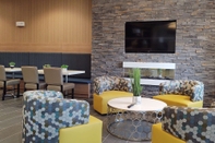 บาร์ คาเฟ่ และเลานจ์ Microtel Inn & Suites by Wyndham Liberty/NE Kansas City Area