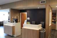 Lobi Microtel Inn & Suites by Wyndham Liberty/NE Kansas City Area