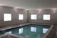 Swimming Pool Microtel Inn & Suites by Wyndham Liberty/NE Kansas City Area