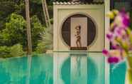 Kolam Renang 7 Luxury Private Beachfront Haileng Villa