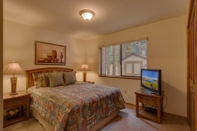 Kamar Tidur Heavenly Pines Close to the Lake